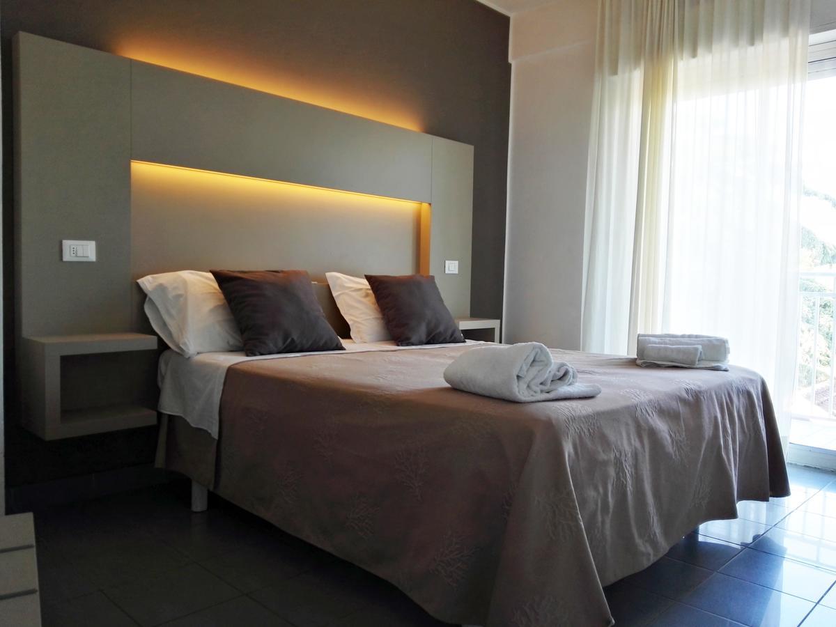 Hotel Desire' Риччоне Екстер'єр фото